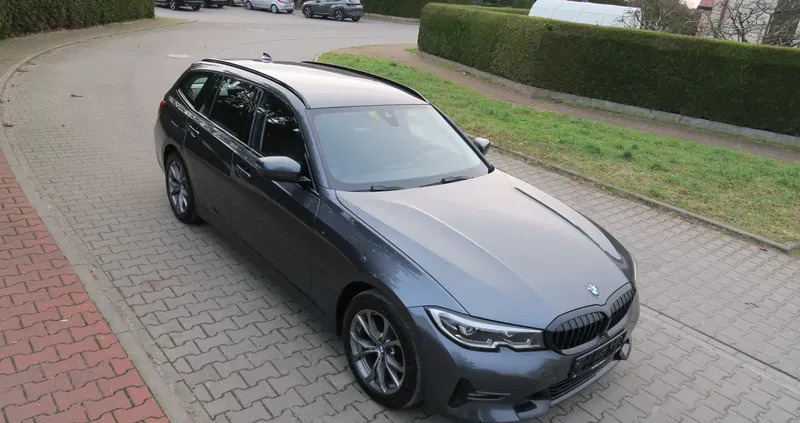 bmw seria 3 pomorskie BMW Seria 3 cena 122800 przebieg: 119000, rok produkcji 2020 z Tyszowce